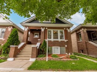 2409 Elmwood Ave, Berwyn, IL 60402