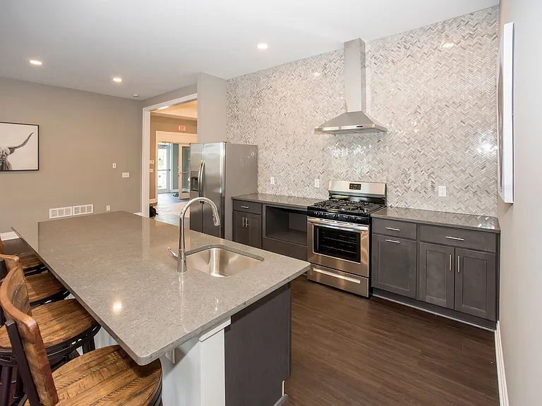 Orchard Grove Apartments — Photo 9