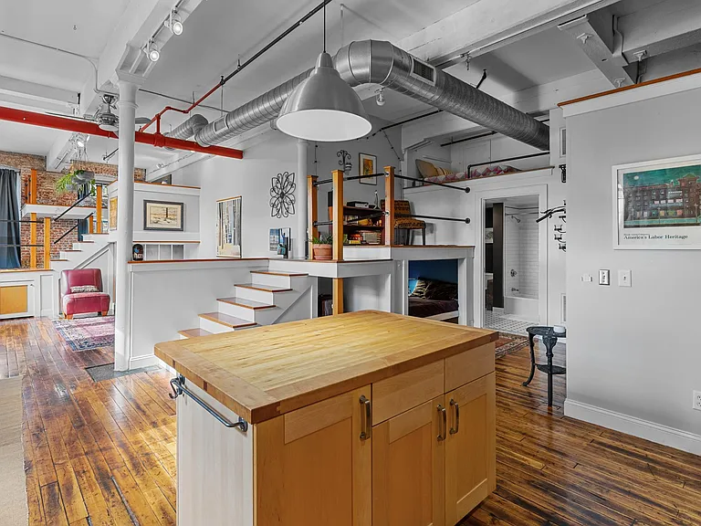 532 Kinsley Ave #110 — Photo 24