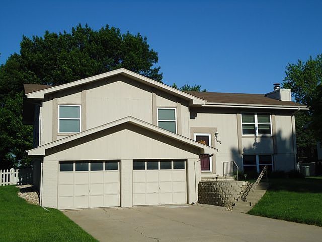 1st image of 2612 N 142nd St