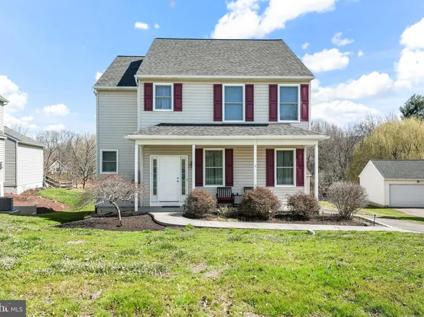 220 Beaumont Dr, Oxford, PA 19363