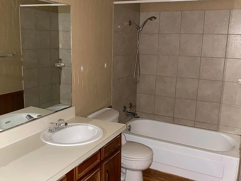 7608 Bridges Ave — Photo 39