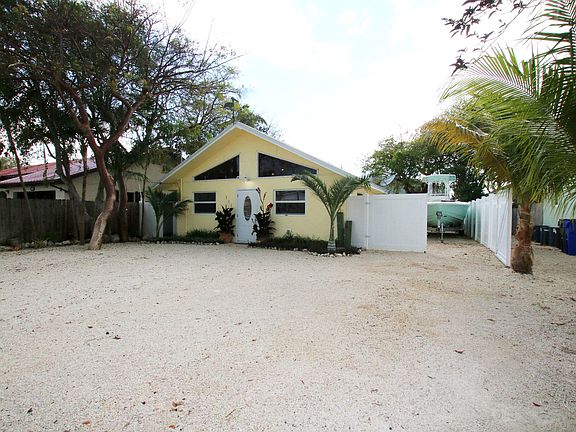 4th image of 111 Pearl Ave