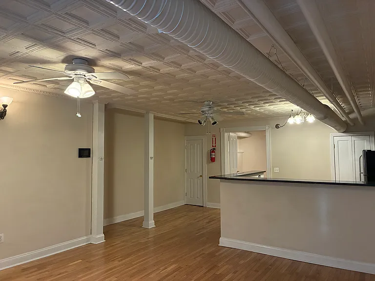 2105 N Charles St #1 — Photo 20