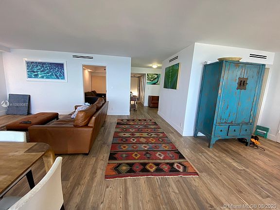 4th image of 881 Ocean Dr APT 11E