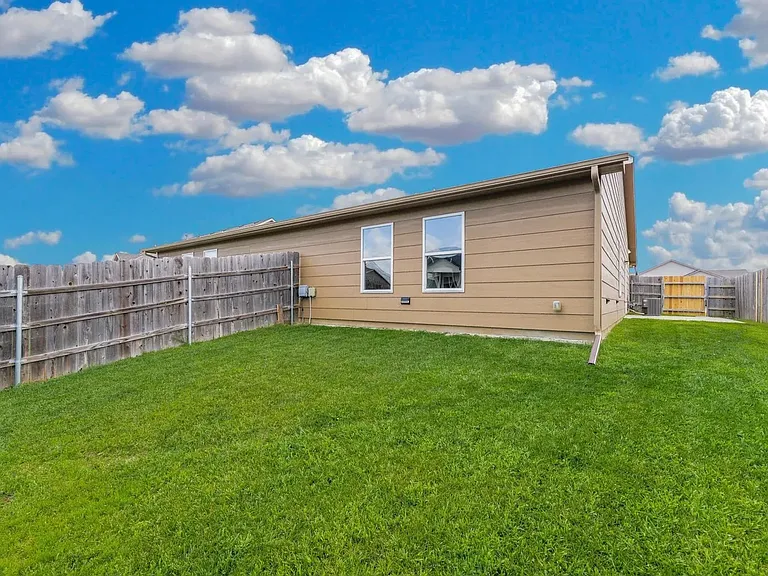 2306 E Coolwater St — Photo 19