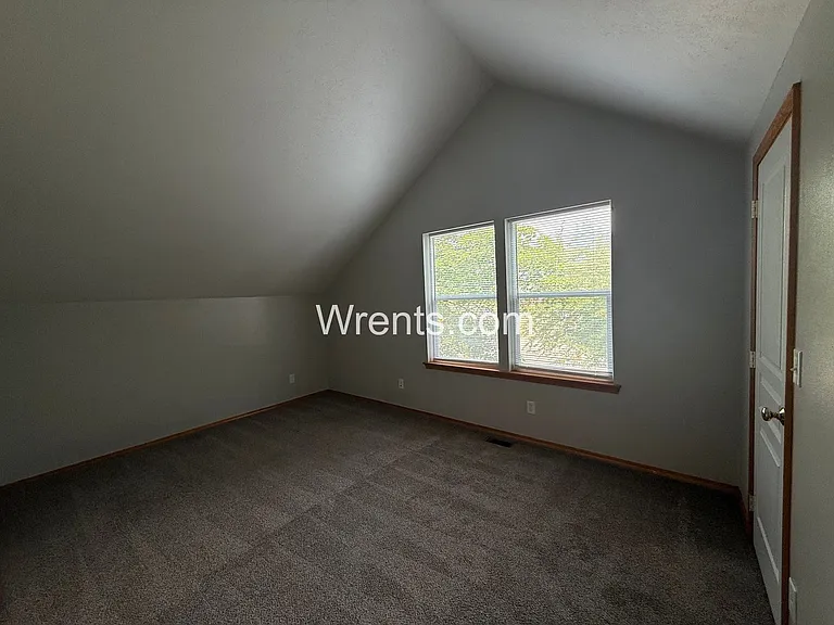 425 W 14th Ave — Photo 10