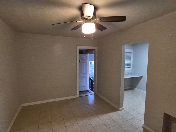 3rd image of 115 Caldwell St APT 6