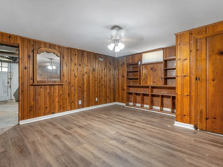 3912 Mortimer Ave — Photo 23