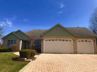 2N806 Bowgren Dr, Elburn, IL 60119