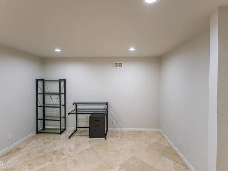 1212 Arno Dr — Photo 37