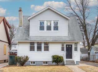 184 Oak St, East Orange, NJ 07018
