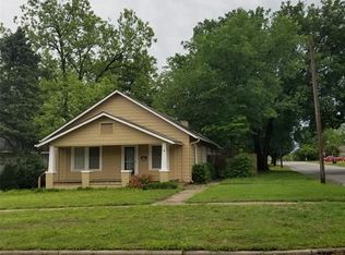 330 W 6th Ave, Bristow, OK 74010