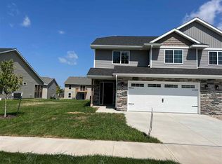 520 Elizabeth Ln, Tiffin, IA 52340