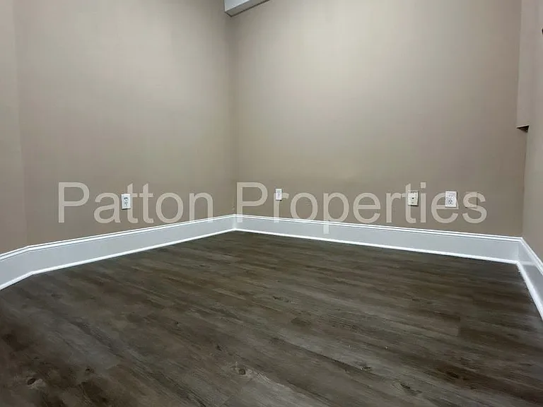 1308 Pulaski St - Inside CoC - R09009-09-12 — Photo 8