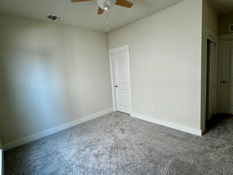 15810 Odair St — Photo 29