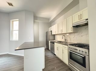 98 Clinton Ave #200B, Newark, NJ 07114