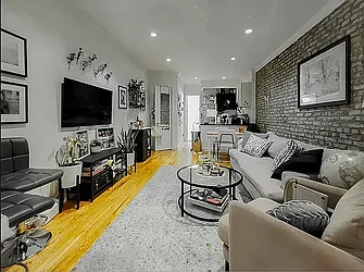 323 East 78th Street, #2D