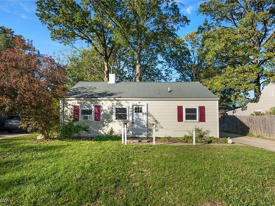 1st image of 2487 E 41st St