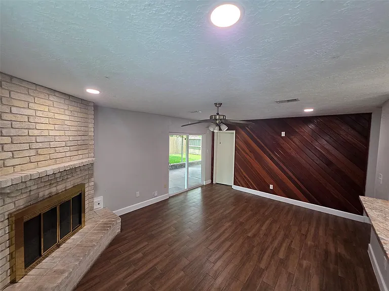 11634 Eaglewood Dr — Photo 6