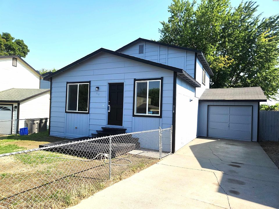 1st image of 218 E 8th Pl