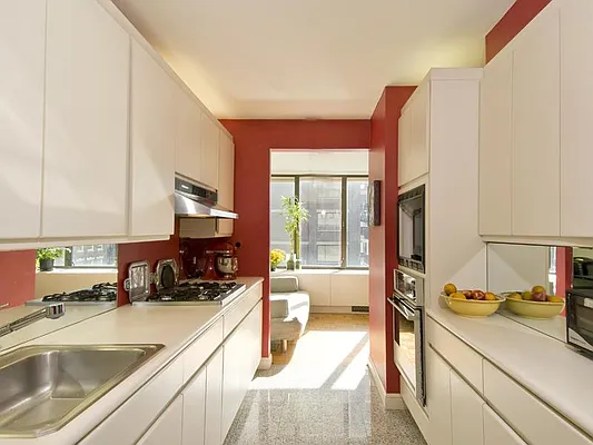 Sold by Sotheby's International Realty | media 5