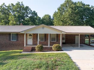 2209 Woodhurst Ln, Albemarle, NC 28001