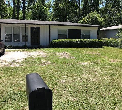2nd image of 1216 Carthage Dr
