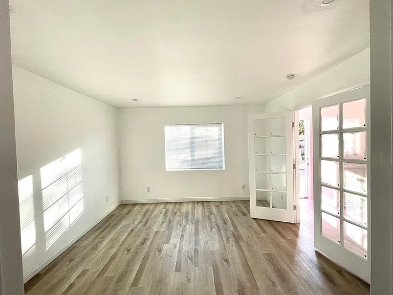 3748 Elmwood Ct — Photo 12