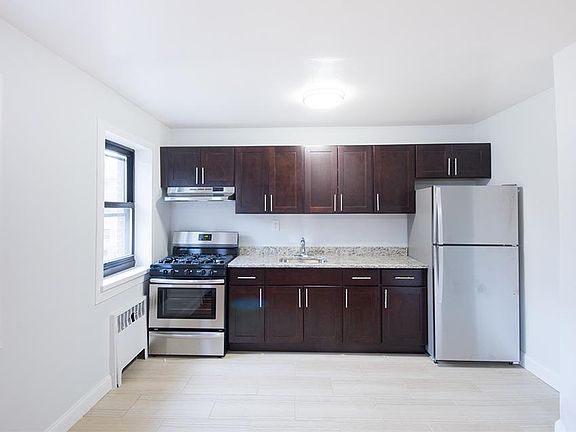 2nd image of 255 S Harrison St APT G2