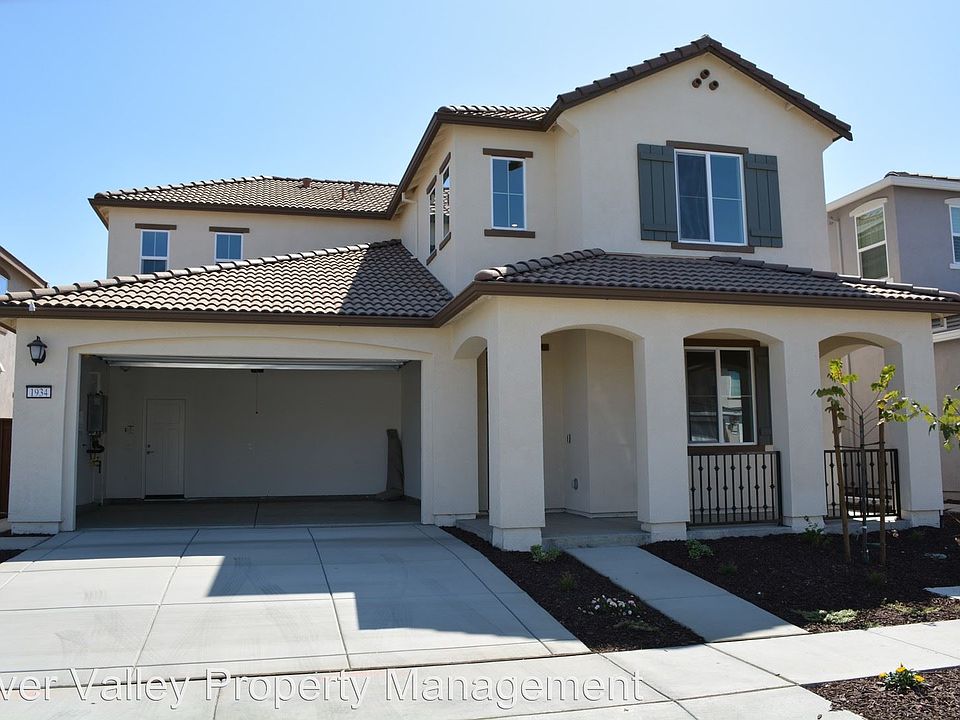 1st image of 1934 Brogan Dr