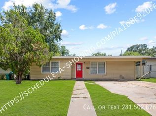 2212 Thomas Ave, Pasadena, TX 77506