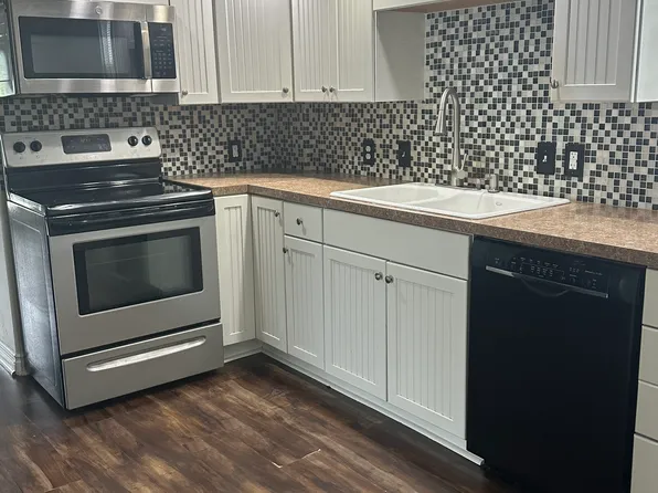 1413 23rd St APT C, Everett, WA 98201