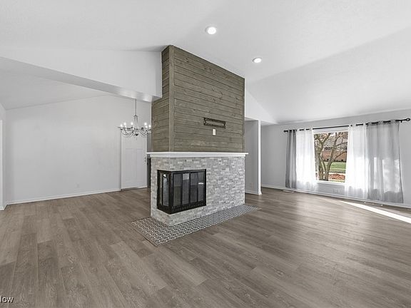 4th image of 6677 Crenshaw Dr