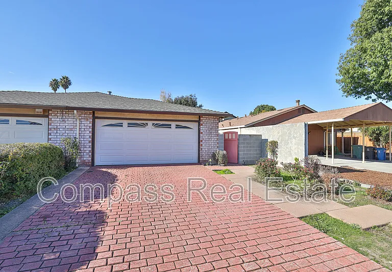 31101 Fredi St — Photo 1
