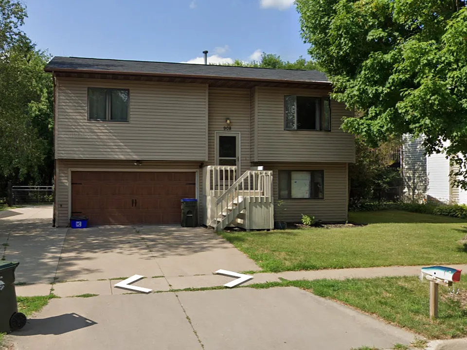 908 Sandusky Dr