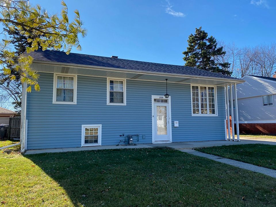 1st image of 2709 W Vermont Ave