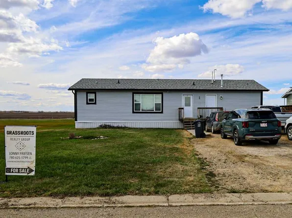 9718 E 103rd St, Nampa, AB T0H 2R0