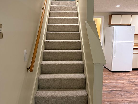 3rd image of 32 W Washington St #5