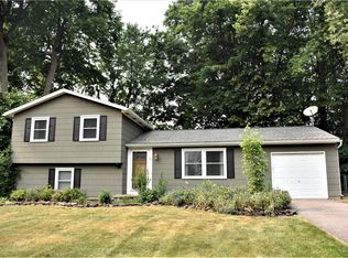 86 Buck Hill Rd, Rochester, NY 14626