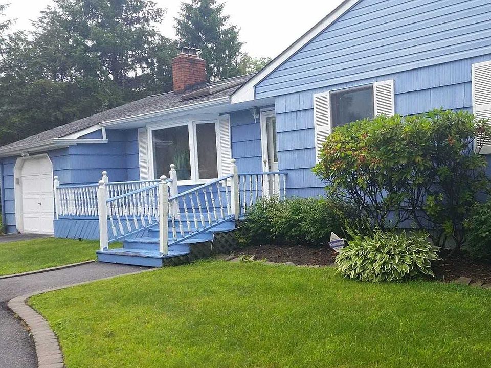1st image of 30 Deck St