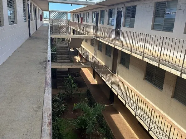 94-245 Leowahine St #3020, Waipahu, HI 96797