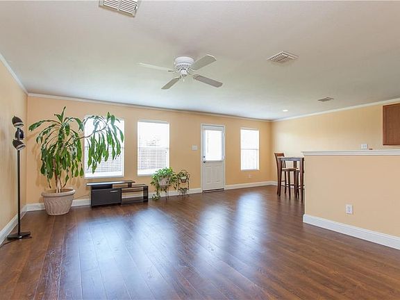 3rd image of 1203 Lambert Dr
