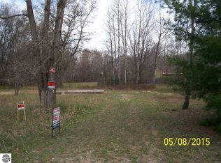 5532 Parkwood St, Gladwin, MI 48624