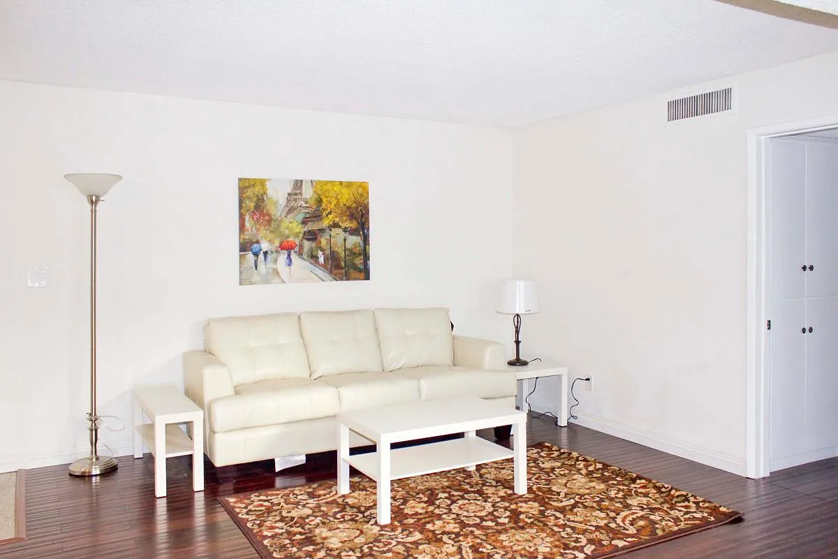 Building Photo - 1033 Cordova St #8