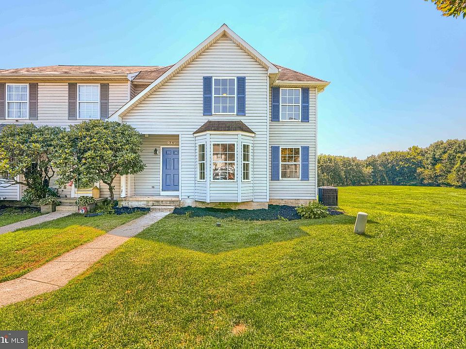 1st image of 1340 Salonica Pl