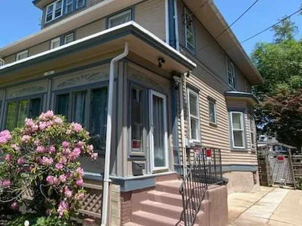 1810 Riverside Dr, Trenton, NJ 08618