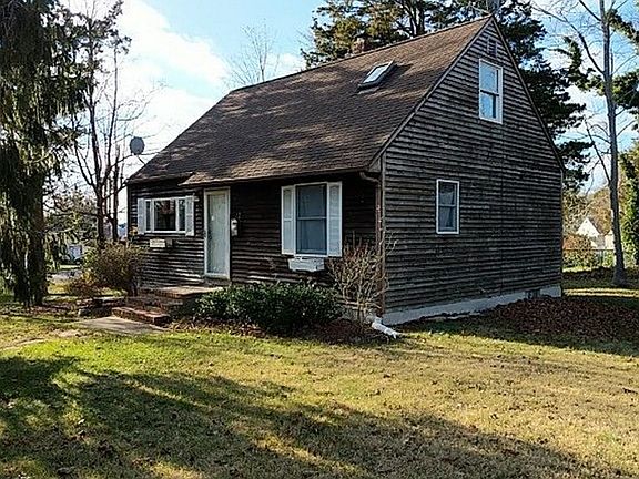 2nd image of 12 Fairway Dr