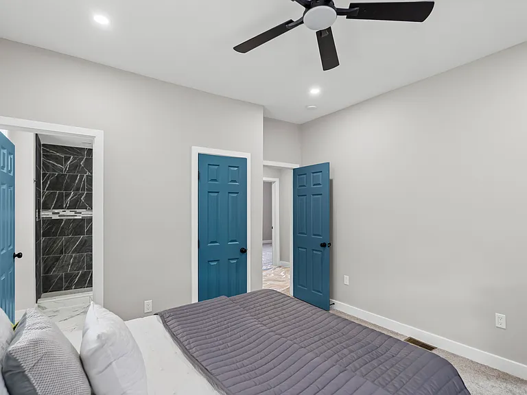 4029 Fairview Ave — Photo 33