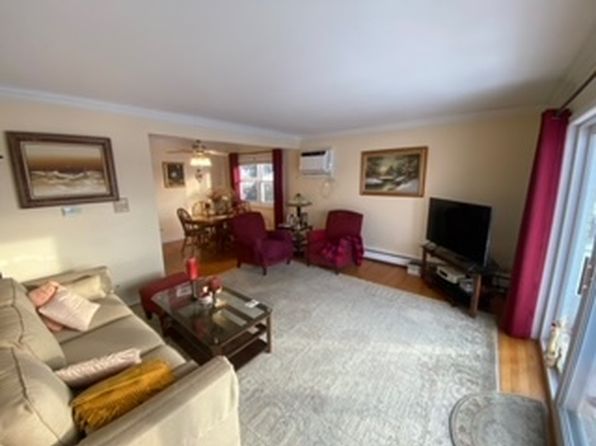 11255 S Roberts Rd #2S, Palos Hills, IL 60465